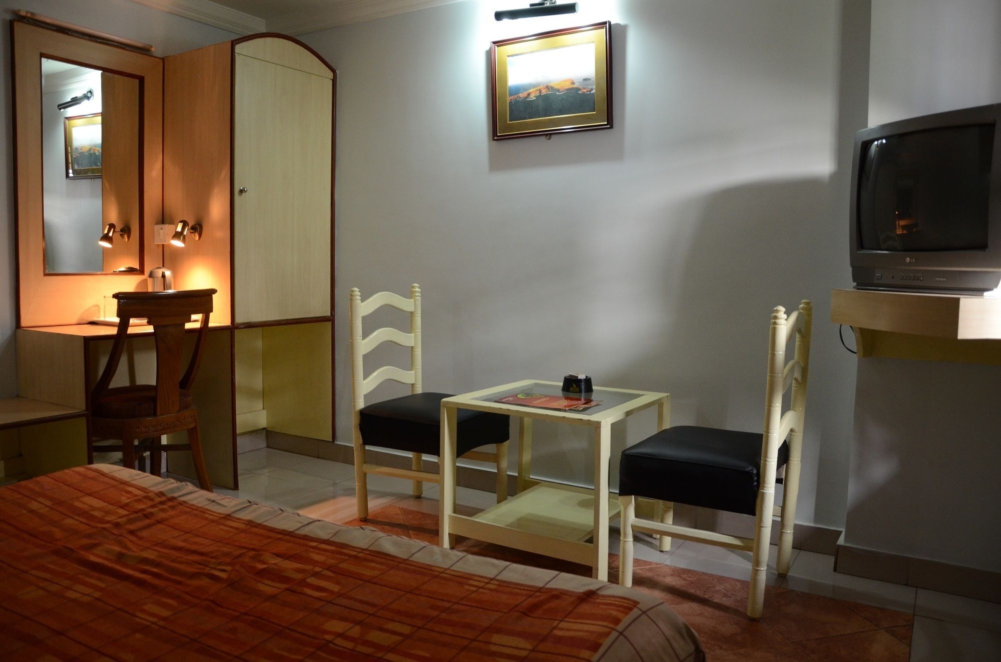 Hotel Pushpak Bhubaneswar Exterior foto